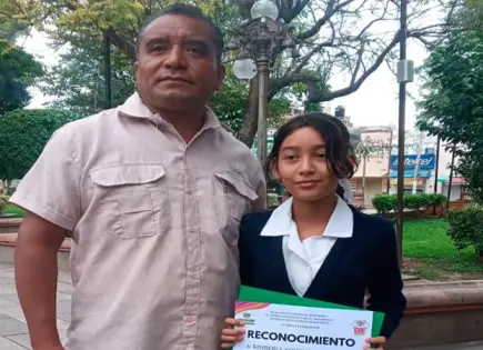 Destaca Nohemí en la Olimpiada del Conocimiento