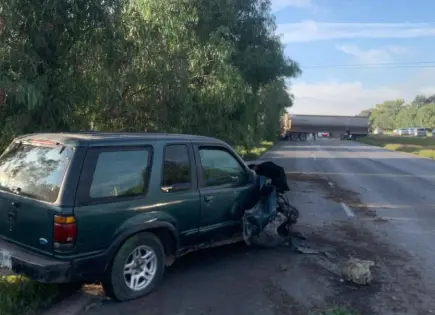 Fotos | Tráiler obstruye la 57 tras accidente frente a la GN