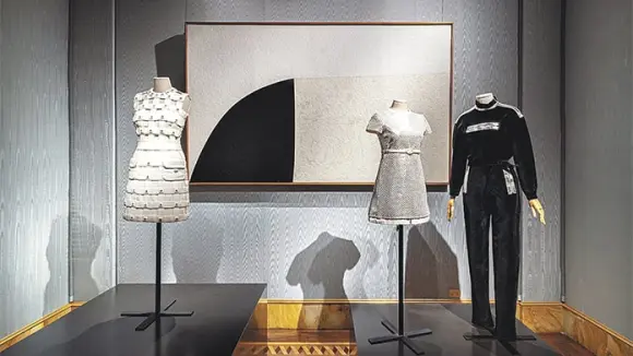 MODA DEL SIGLO XX CON SAINT LAURENT