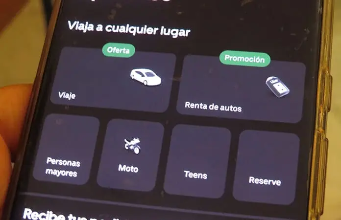 Anuncian app de Uber para adultos mayores