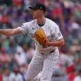 Rockies blanquean a los Cardenales