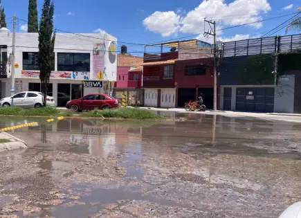 Video | Denuncian gran brote de aguas negras en Mezquital