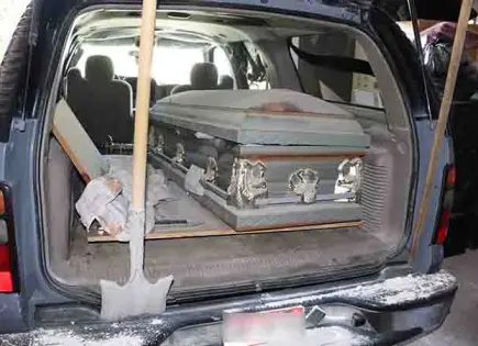 Hallan otros tres cuerpos en bodega de funeraria