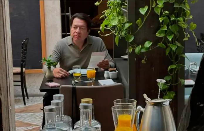 Mario Delgado captado en Portugal disfrutando de vacaciones de lujo