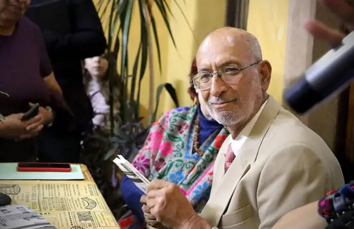 Francisco Martínez “El Zurdo” presentó su obra literaria