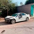 Proponen retirar autos chatarra de vía pública