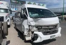 Chocan por alcance en puente de carretera a Rioverde