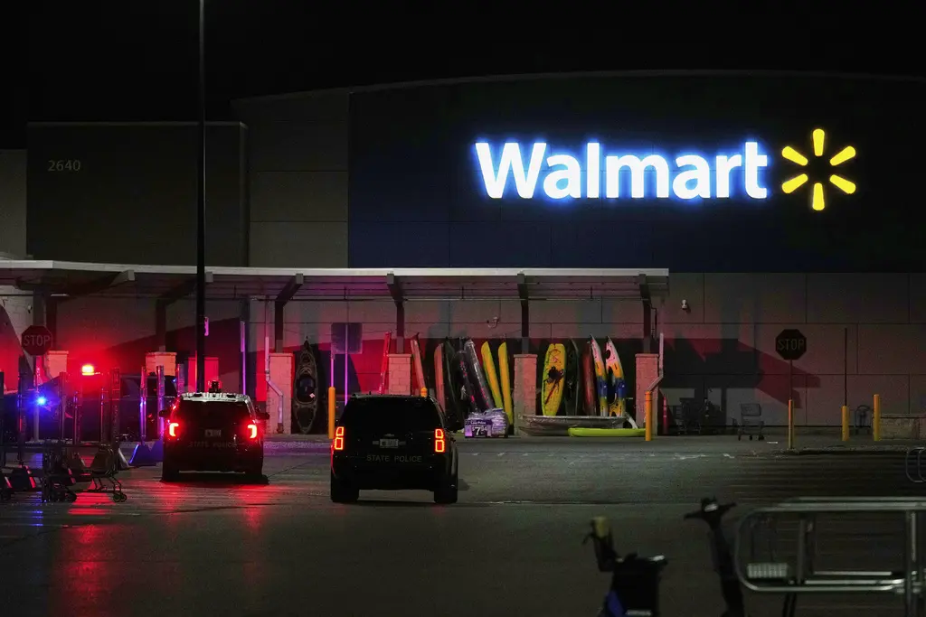 Hombre apuñala a 11 personas en Walmart de Michigan