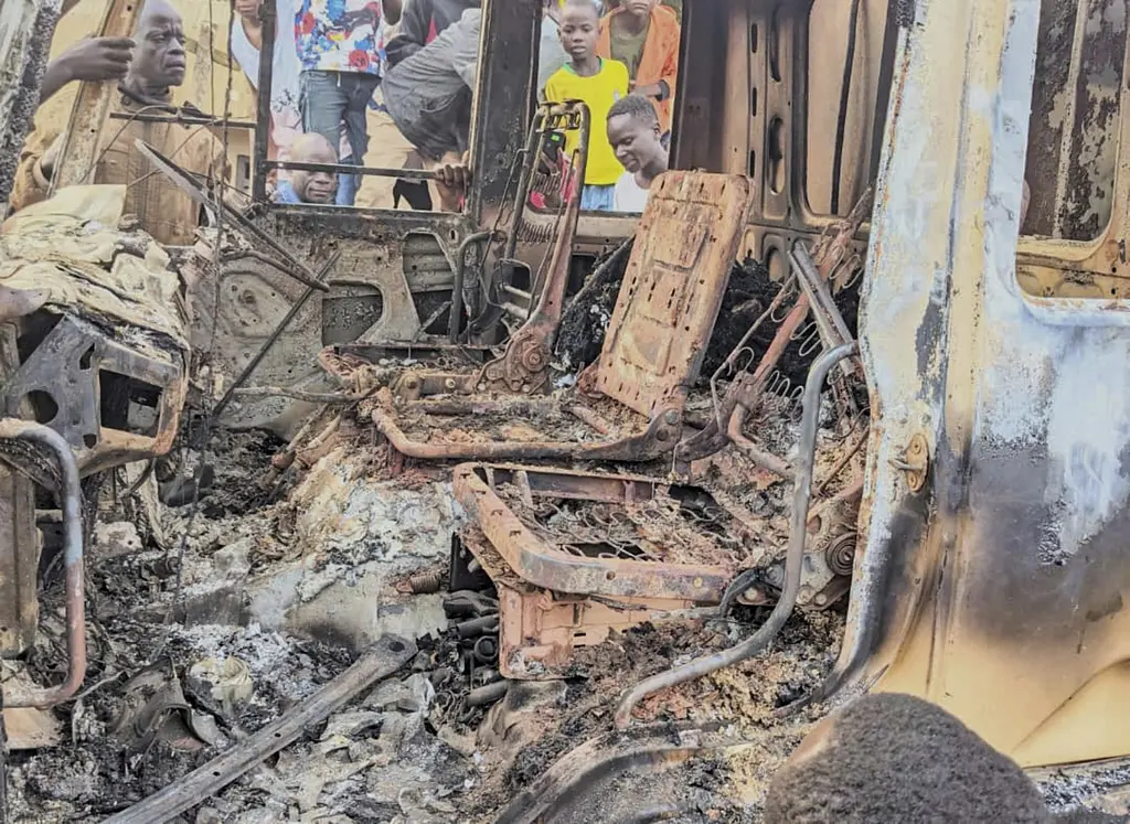 Ataque a iglesia en Congo deja 34 muertos por rebeldes del Estado Islámico