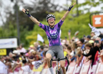 Mavi García hace historia al ganar etapa en el Tour de Francia femenino