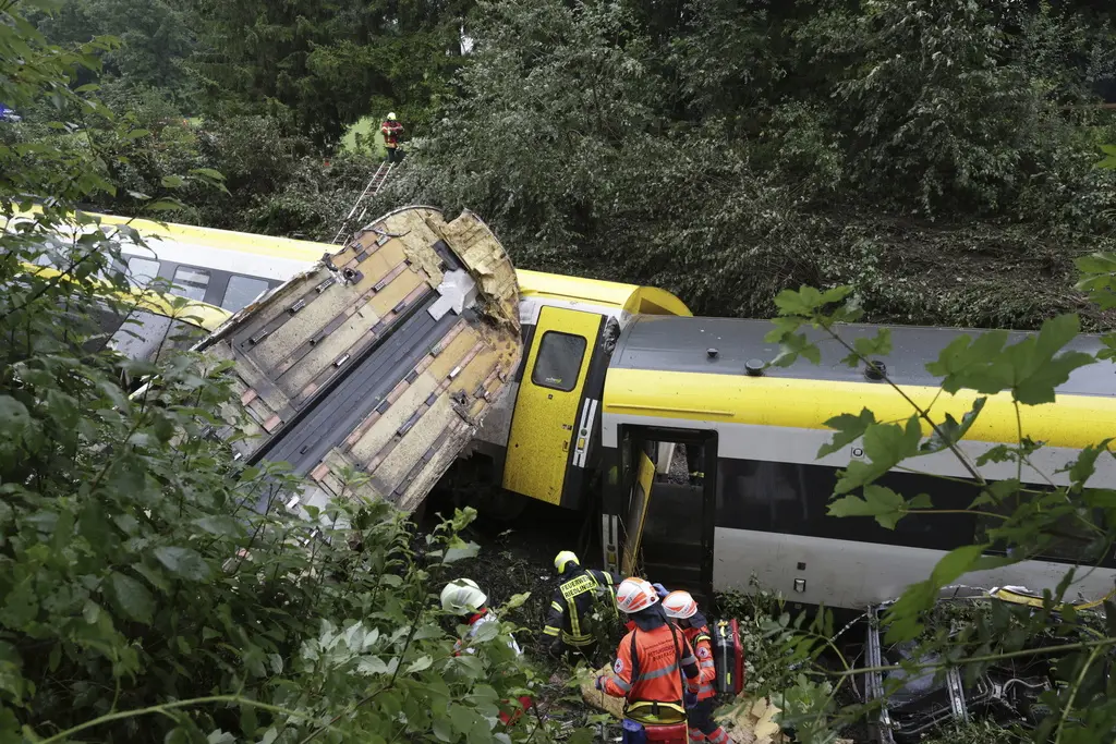 Descarrilamiento de tren en Alemania deja al menos tres heridos