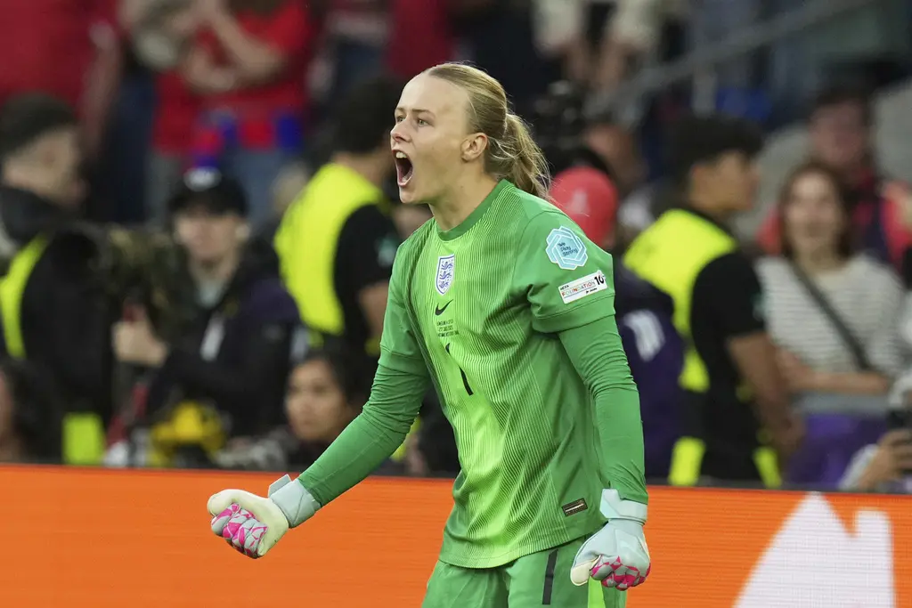 Euro 2025: Inglaterra vence a España en penales tras empate 1-1 y retiene el título