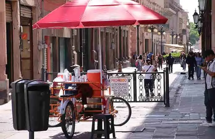Implan admite desorden por ambulantes en el Centro