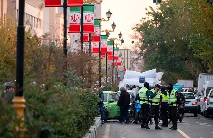 Disparan contra un tribunal en sureste iraní