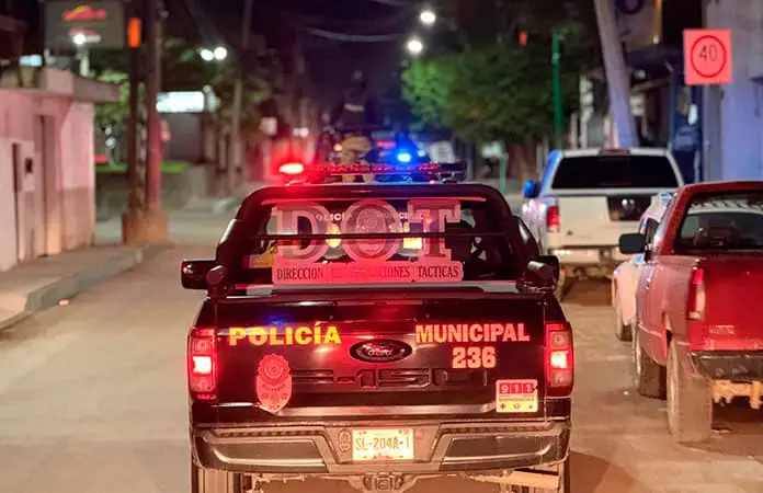 Retirarán los vehículos abandonados en vía pública