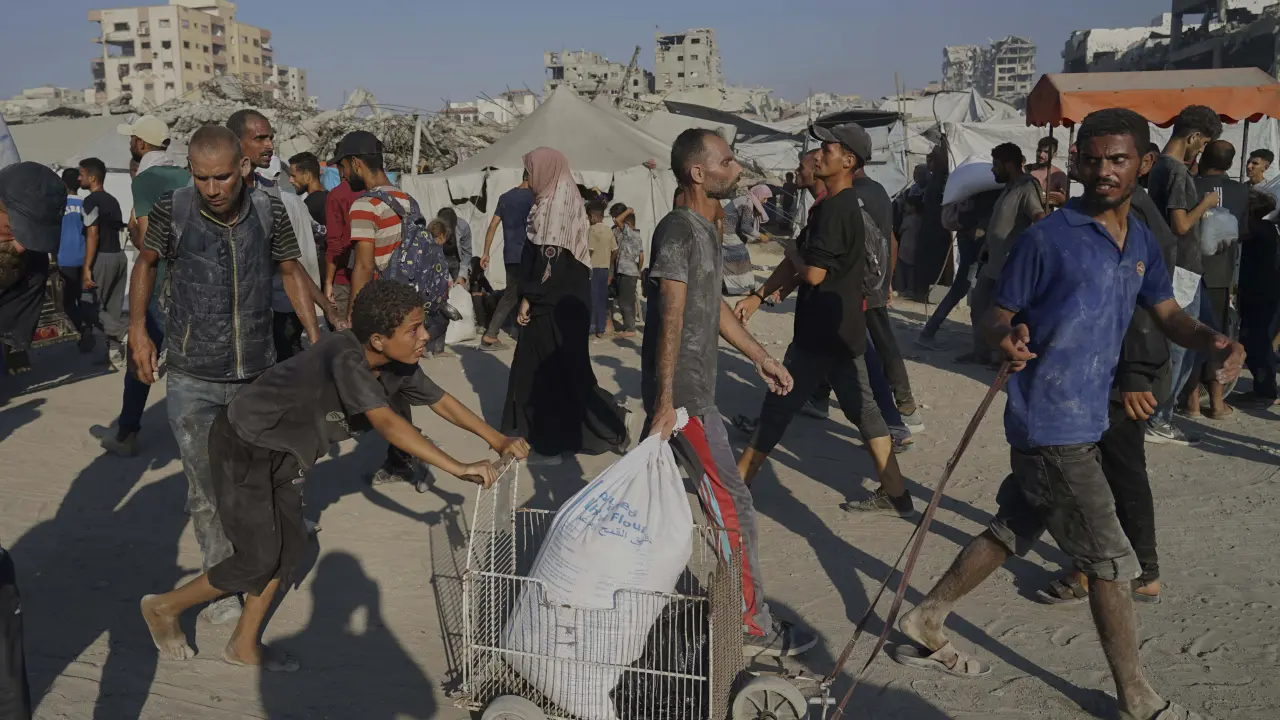 Israel implementa pausas en combates para brindar ayuda humanitaria en Gaza