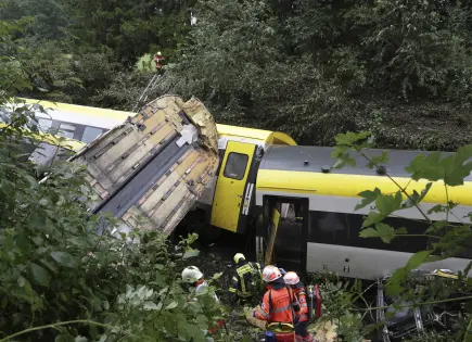 Tres muertos y heridos graves en descarrilamiento de tren en Alemania