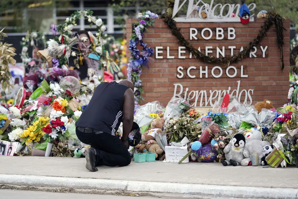 Comisión de Uvalde libera registros de masacre en Escuela Primaria Robb