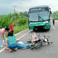 Fallece mujer tras sufrir un accidente en su moto
