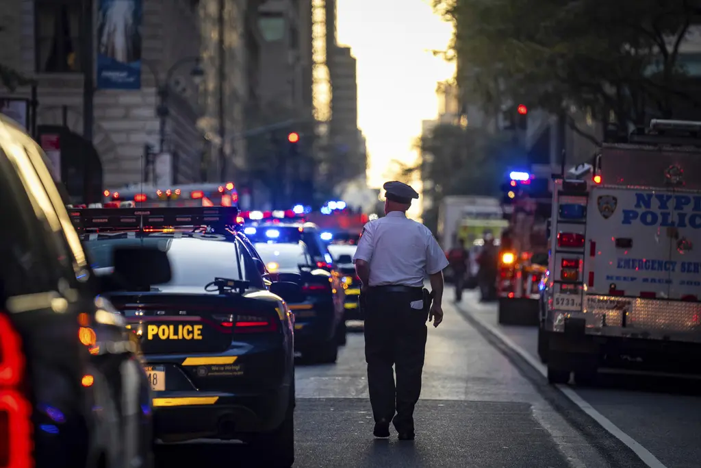 Tiroteo en edificio de Manhattan apuntaba a sede de la NFL