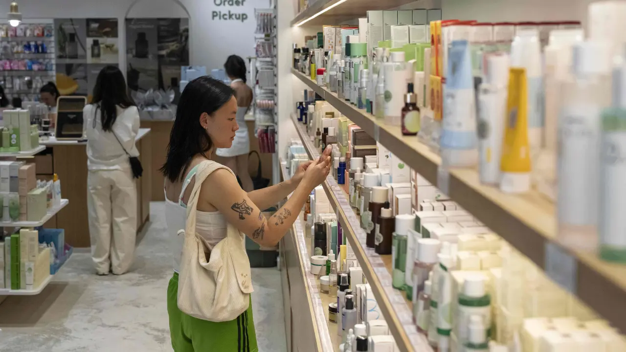 Aranceles amenazan con impactar la industria de productos de belleza coreanos en EE. UU.