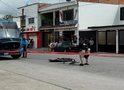 Muere ciclista arrollado por camión en la SLR