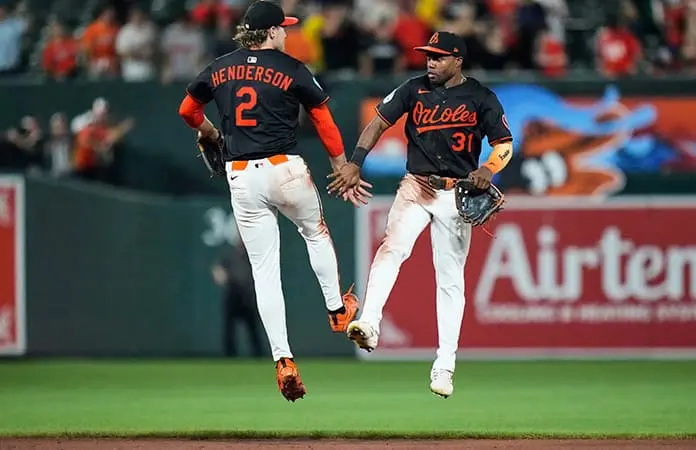 Vapulean Orioles a Azulejos 11-4