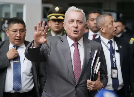 Álvaro Uribe Vélez condenado en Colombia por fraude procesal y soborno