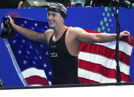 Katie Ledecky se consagra campeona mundial en los 1.500 metros estilo libre
