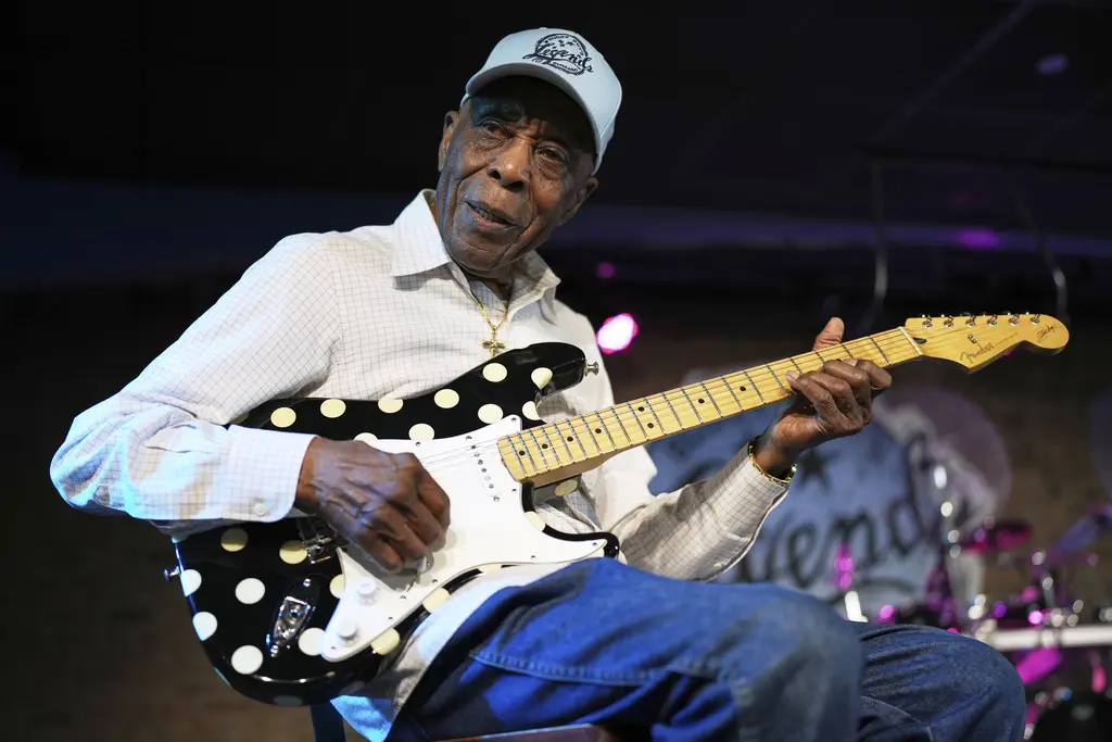 Buddy Guy mantiene viva la esencia del blues con su nuevo álbum