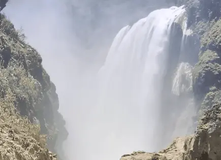 Suspenden de nuevo paseos en lancha en Tamul por creciente del río
