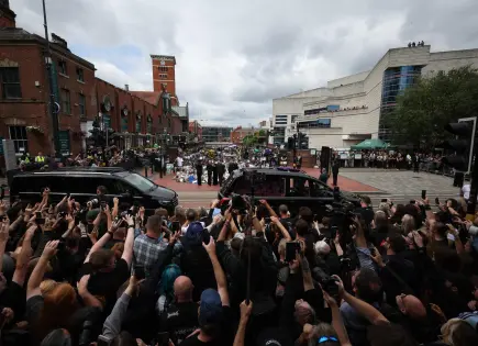 In-D: Funeral de Ozzy Osbourne, de proporciones casi Papales