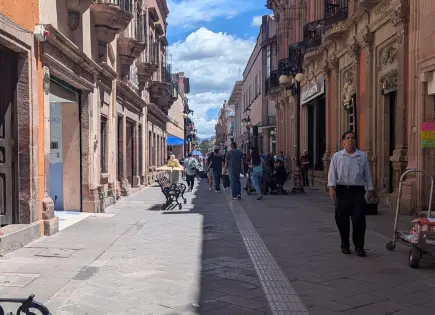 Desconocen comercios que deben tramitar una licencia: De la Vega