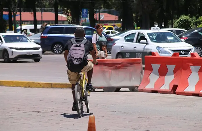 No se debe omitir consulta en Ley de Movilidad: colectivo