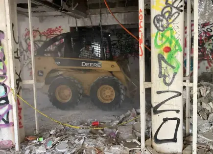 Video | Inician limpieza de casona abandonada en Carranza