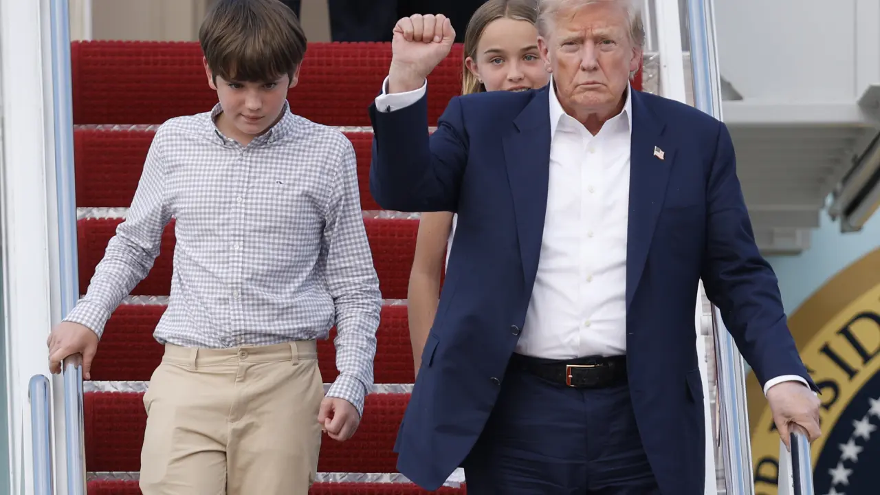 Trump impone aranceles a India por compras de petróleo a Rusia