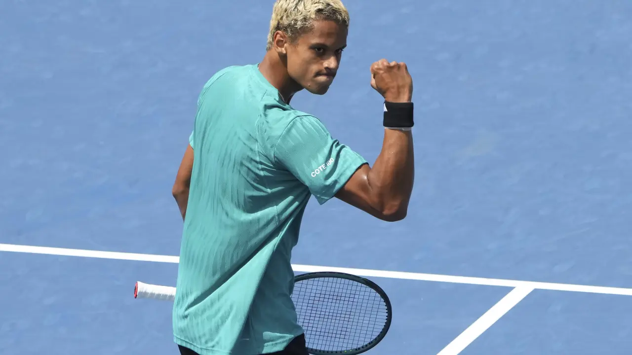 Gabriel Diallo vence a Matteo Gigante en el Abierto de Toronto