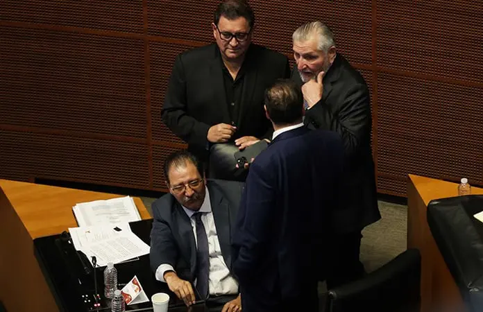 Bloquean en el Senado debate de “La Barredora”