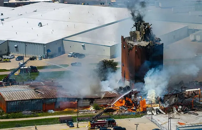 Explota planta química en Fremont, Nebraska