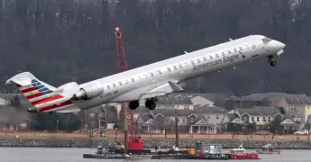 Revelan detalles del choque entre helicóptero y avión en Washington