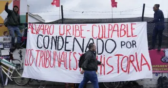 Álvaro Uribe condenado a 12 años de prisión domiciliaria