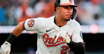 Ramón Urías llega a Astros de Houston