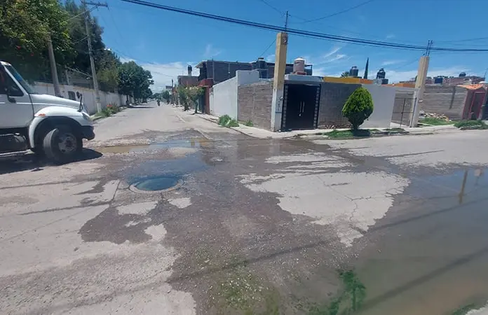 Reportan una fuga de aguas negras en S. Ignacio de Loyola