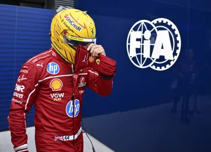 Hamilton: Soy un completo inútil, quizás Ferrari necesita cambiar de piloto