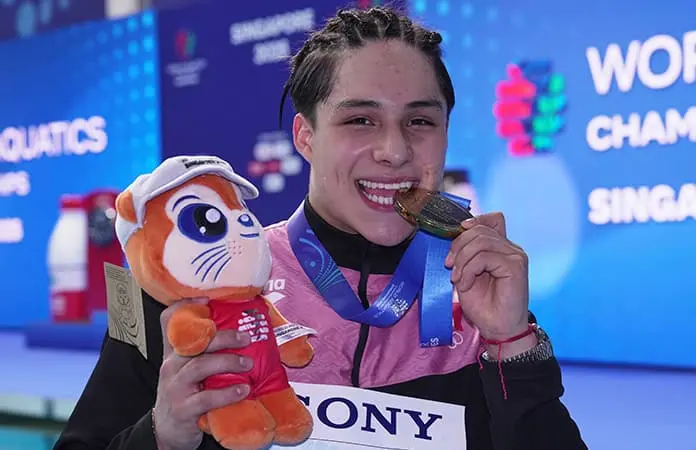 Osmar Olvera se cuelga el oro