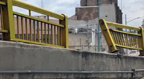 Riesgo para peatones, puente Universidad