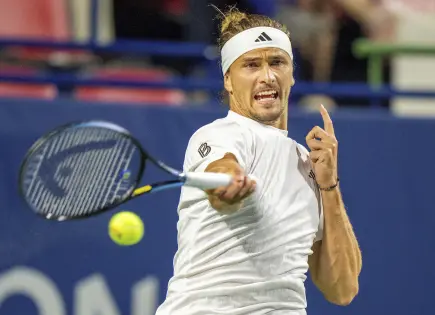 Zverev avanza en Abierto de Canadá tras retiro por lesión
