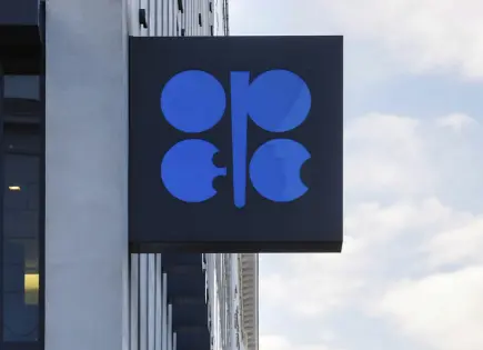 OPEP+ acuerda aumentar producción de petróleo en septiembre