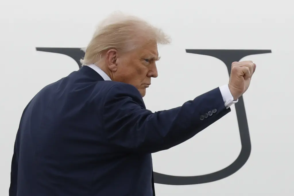 Donald Trump arremete contra Charlamagne Tha God en redes sociales