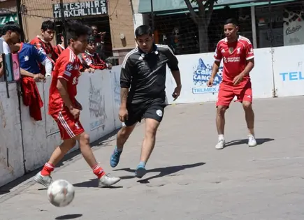 Arranca torneo "De la Calle a la Cancha"